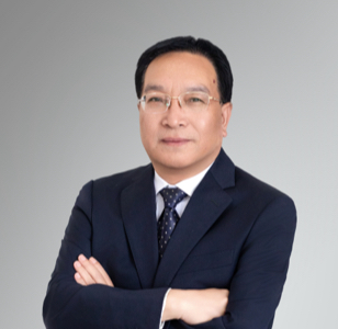 何成群